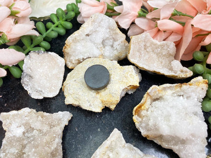 morocco-quartz-crystal-magnet