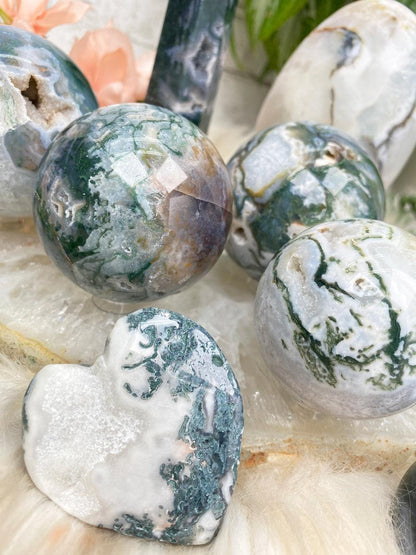 moss-agate-heart-and-spheres