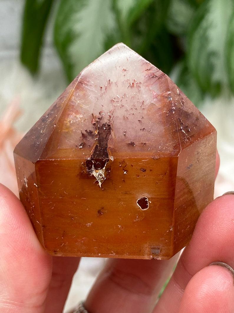 orange-dream-coat-amethyst-point