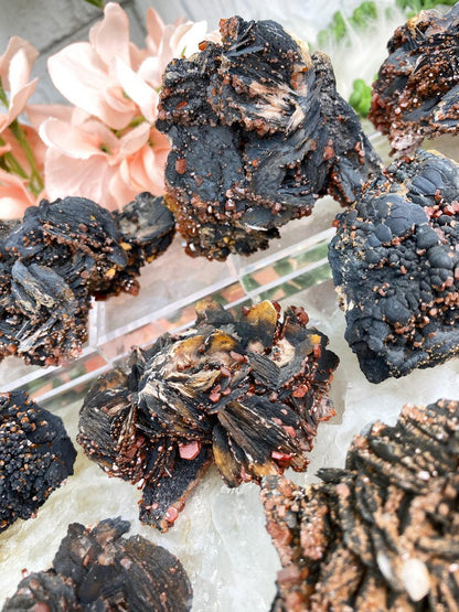 orange-vanadinite-on-black-baryte