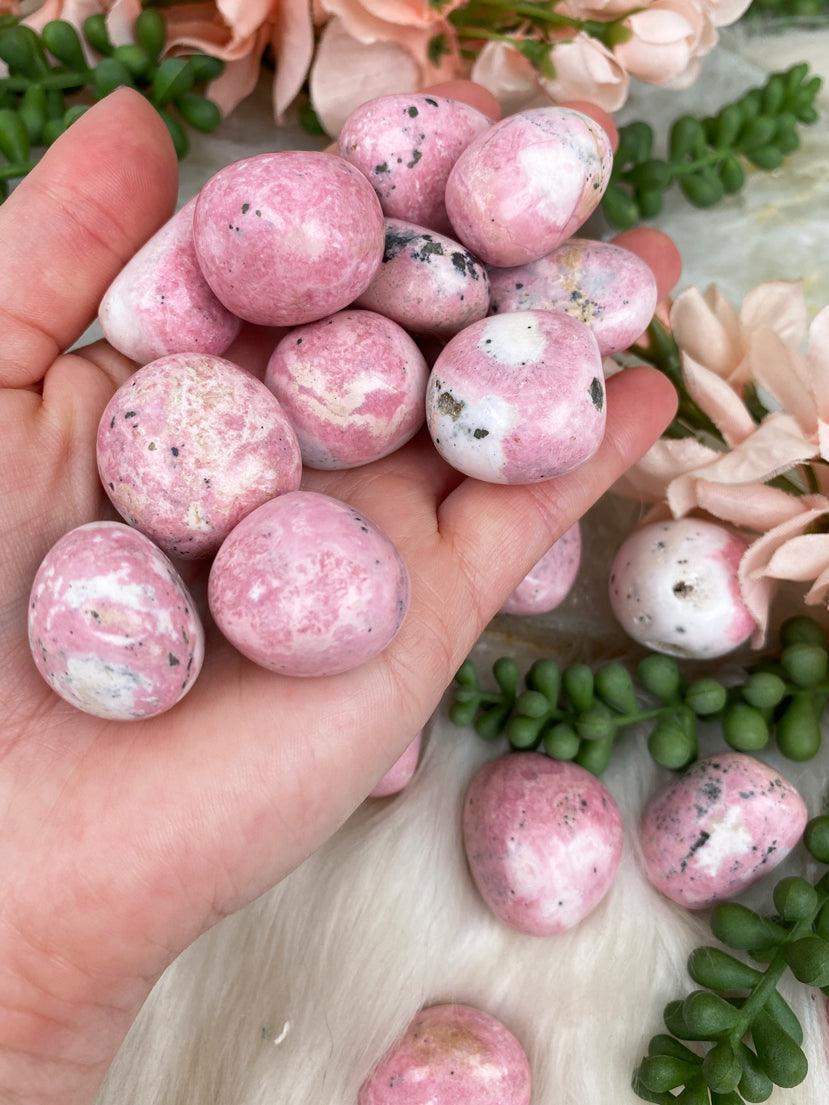 peruvian-pink-rhodonite-tumbles
