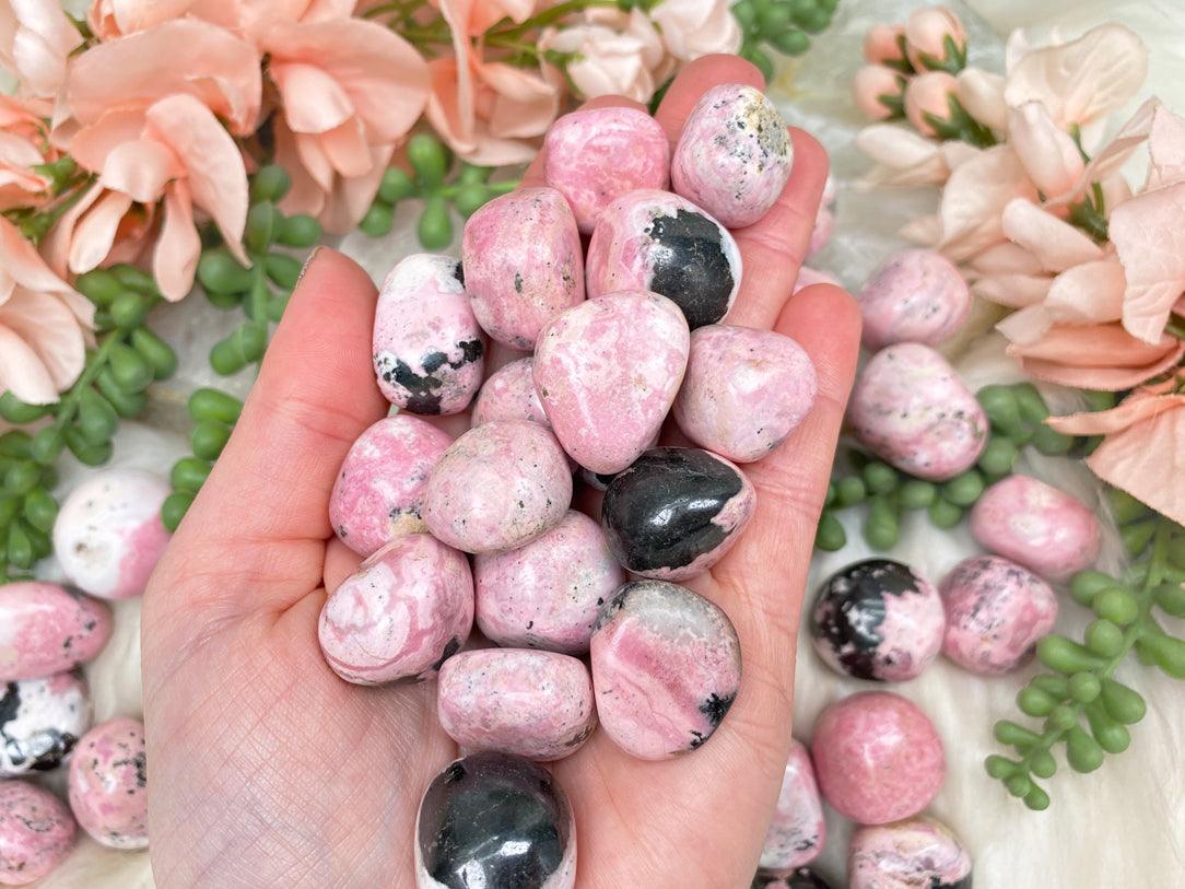    peruvian-rhodonite-tumbles