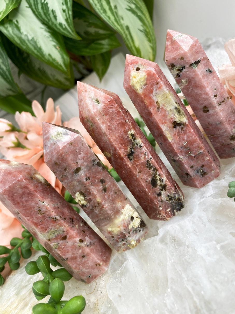 pink-calcite-with-serpentine-points