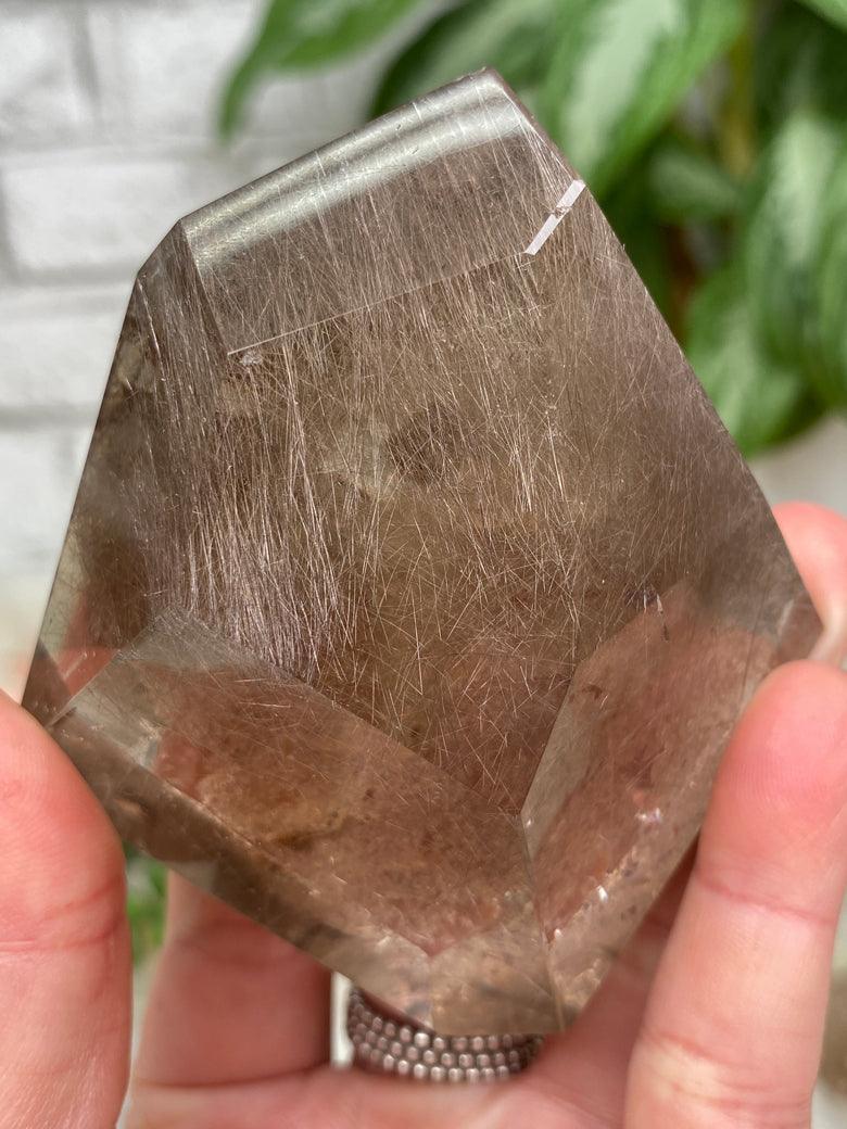 rutile-hair-in-smoky-quartz