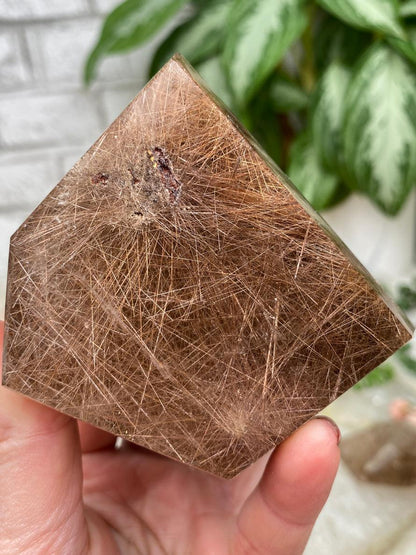 saturated-brown-rutile-quartz