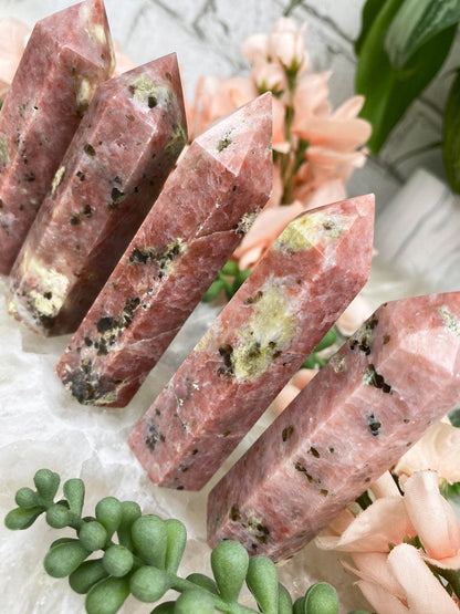 serpentine-in-pink-calcite-points