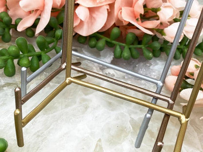 simple-metallic-metal-stand