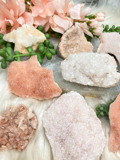 small-pink-stilbite-heulandite