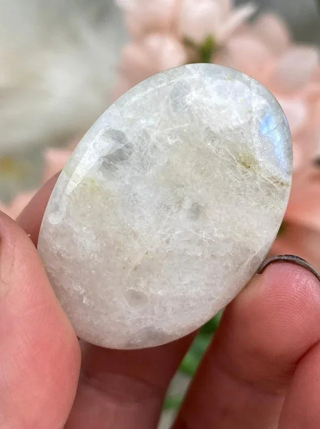 small-silver-moonstone-blue-flash