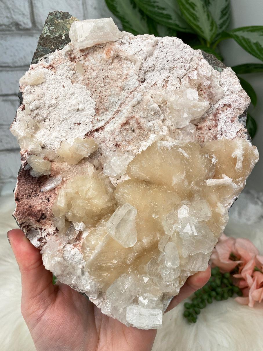 stilbite-apophyllite-mordenite