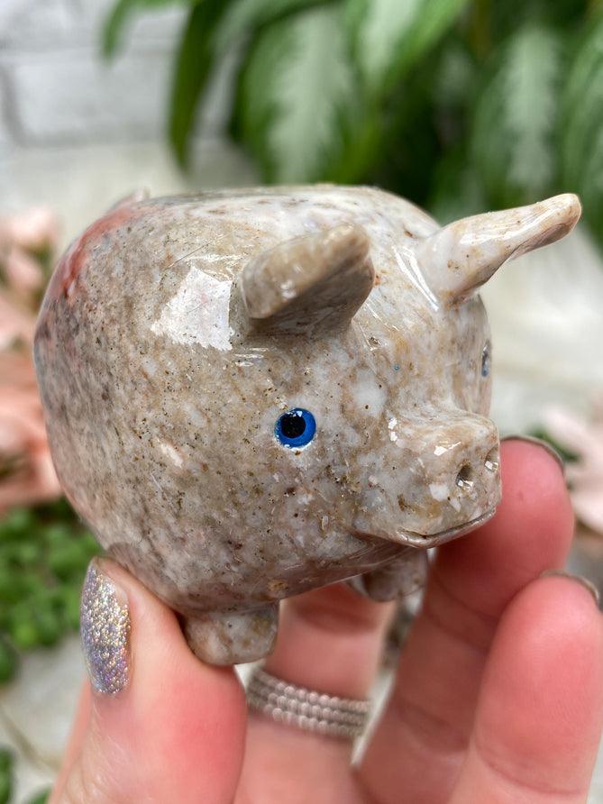 tan-soapstone-pig