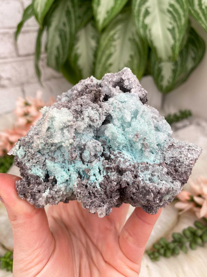 teal-aurichalcite-crystal