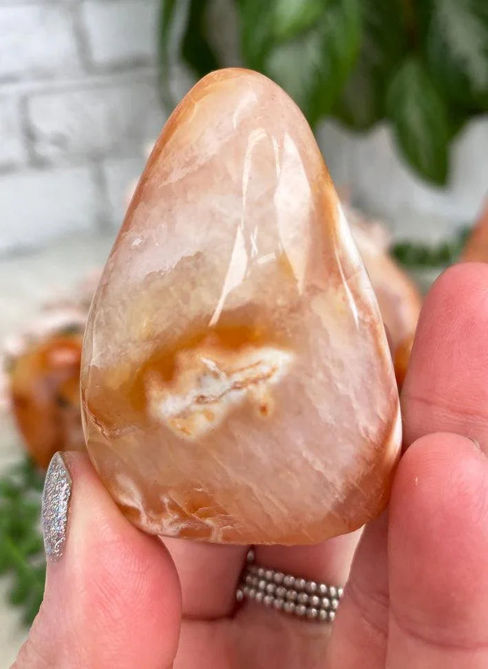 tiny-carnelian-freeform