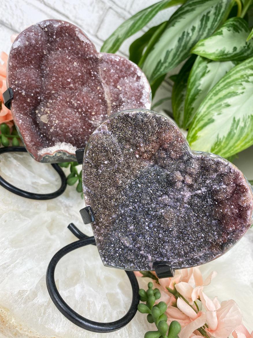 uruguayan-amethyst-hearts-black-red