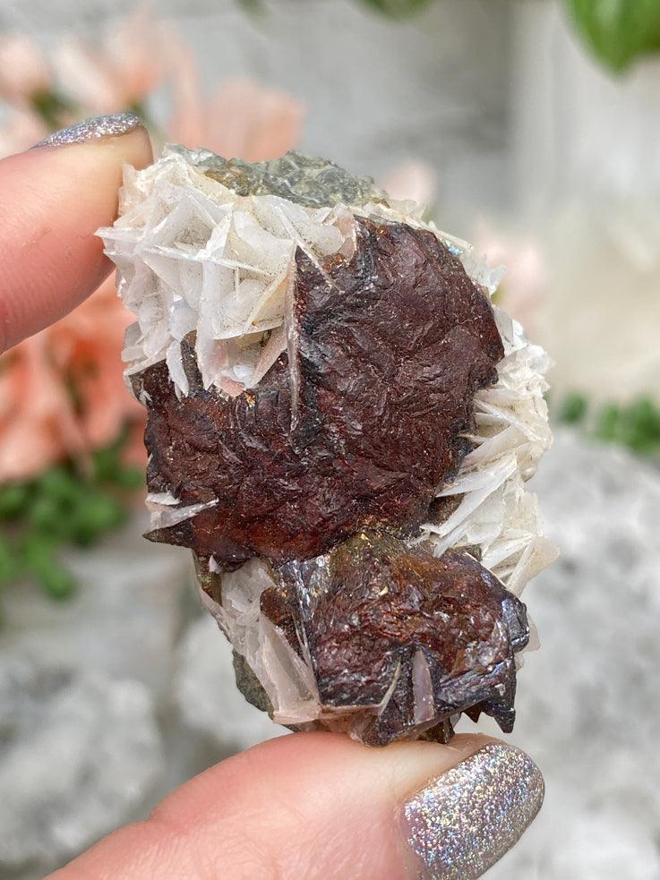 white-bladed-calcite-with-red-hematite