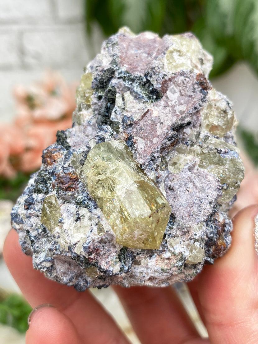 yellow-apatite-in-matrix-crystal